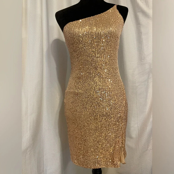 Crystal Sky Champaign Sequine Sleeveless Mini Dress Size Medium - Picture 2 of 8